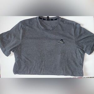Men’s dark gray Adidas t-shirt size L